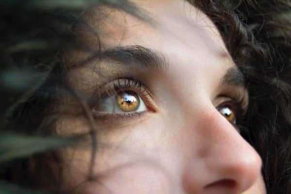 hypnosis for phobias lady facing fears